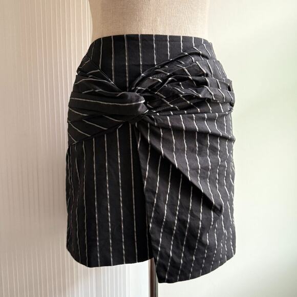 C/MEO Collective Pinstripe Twist Front Mini Skirt Women’s XS - Picture 2 of 8